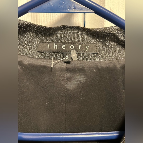 Theory single breast blazer - Picture 2 of 6